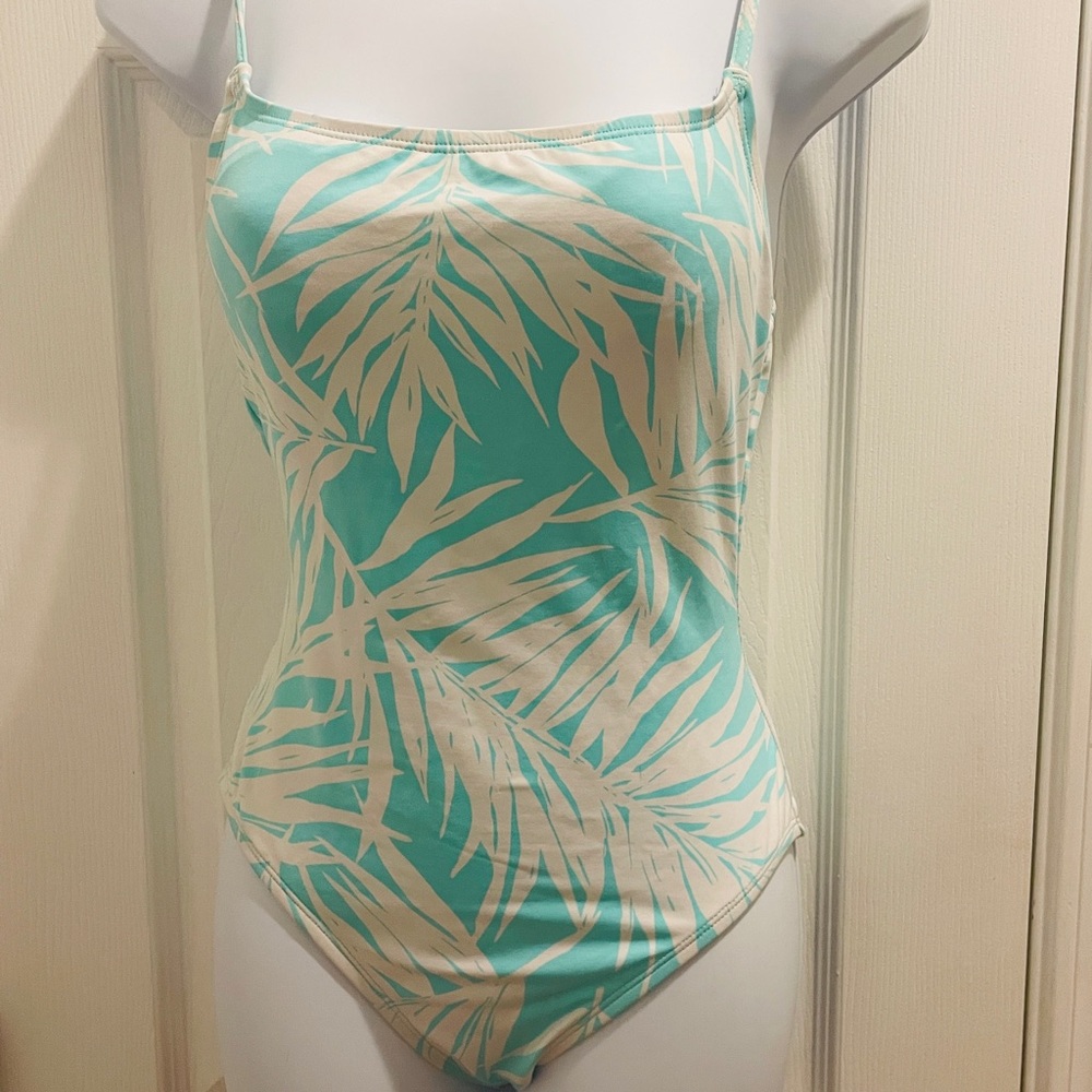 JAG Stunning and flattering ruched-top one piece sz Small